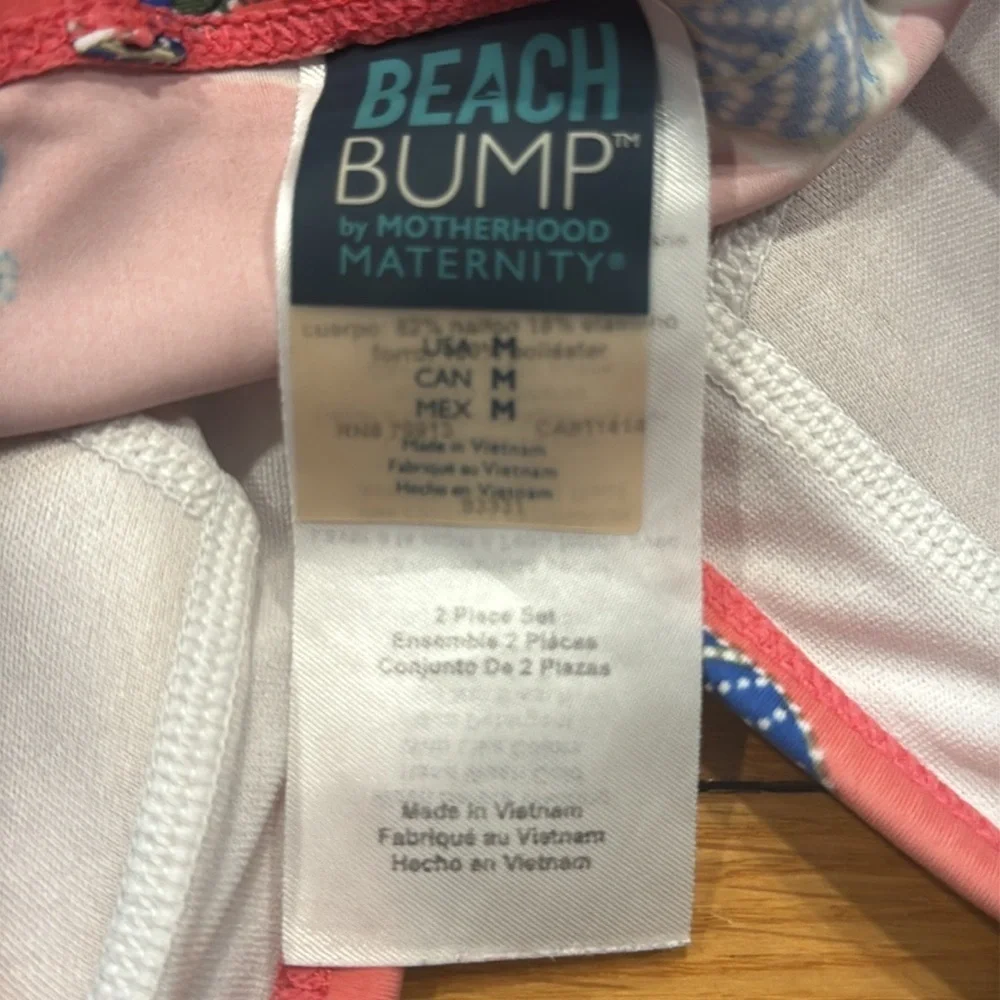 Beach Bump by motherhood maternity floral tankini top size medium.